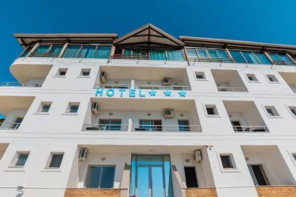 Fly Hotel Radhimë