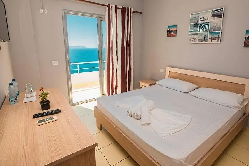 ***  Fly Hotel Radhimë 알바니아